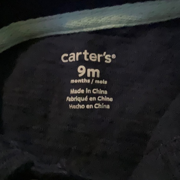 Carter’s short set. Blue plaid pull-up shorts and navy blue pullover shirt 9m. - Picture 4 of 9